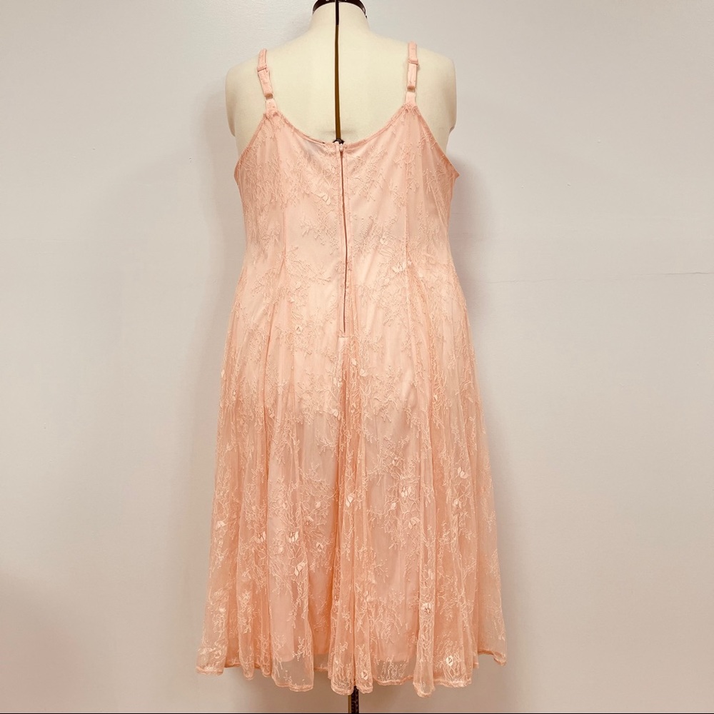 TORRID Romantic Peach Lace Trapeze Midi Dress 3X - Picture 6 of 10